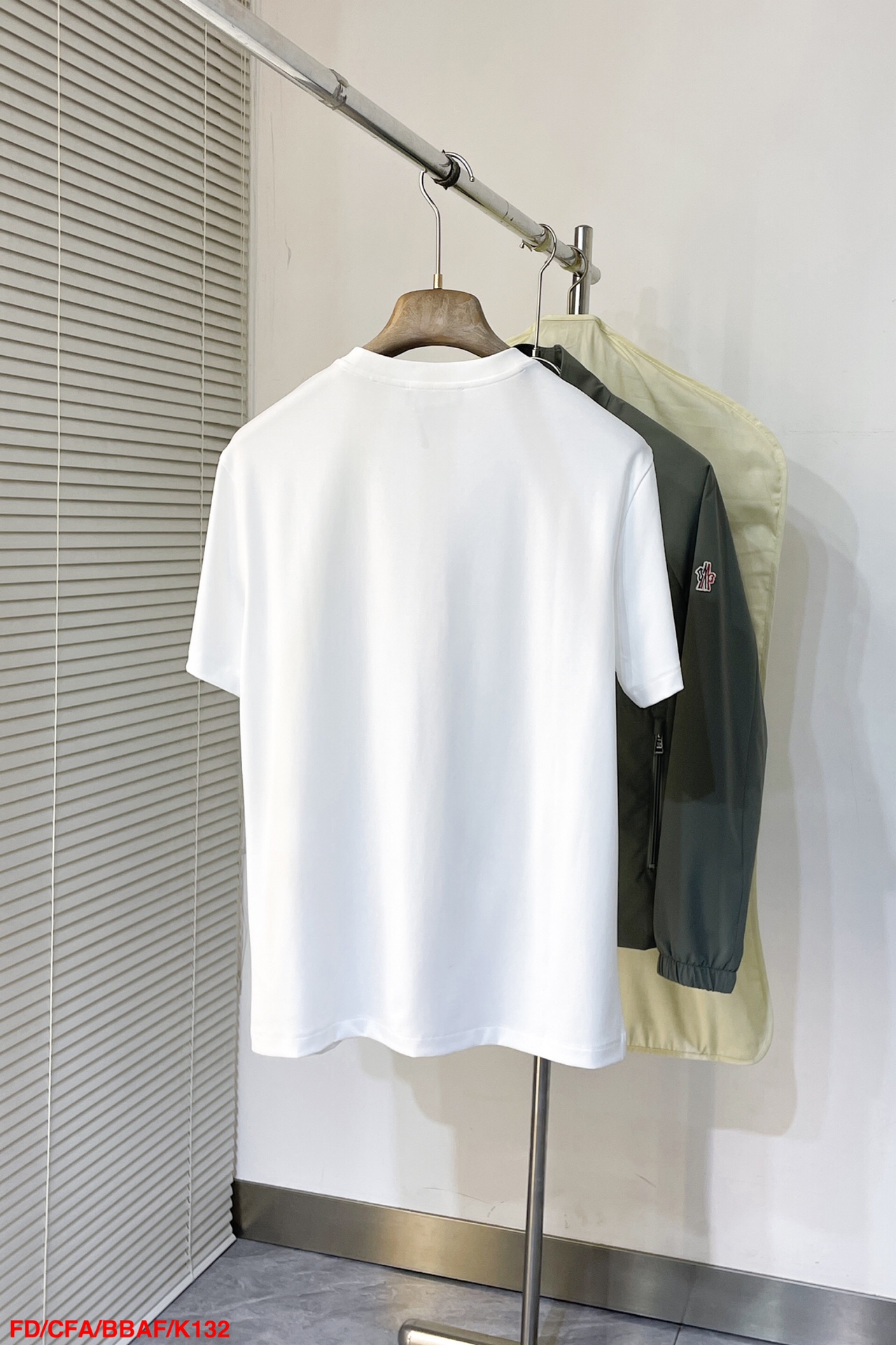 フェンディ服 FENDI 2025新作 半袖Tシャツ