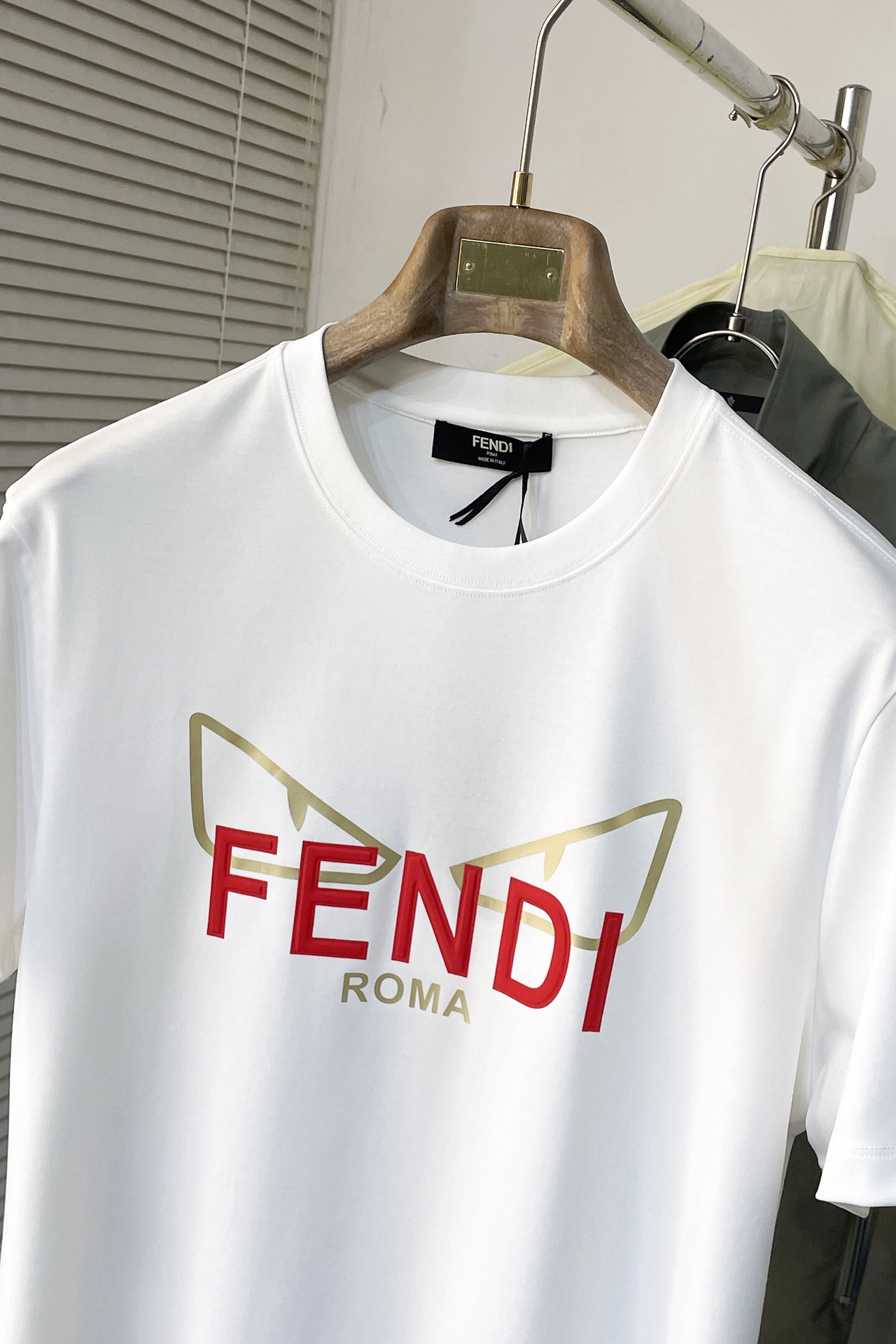 フェンディ服 FENDI 2025新作 半袖Tシャツ