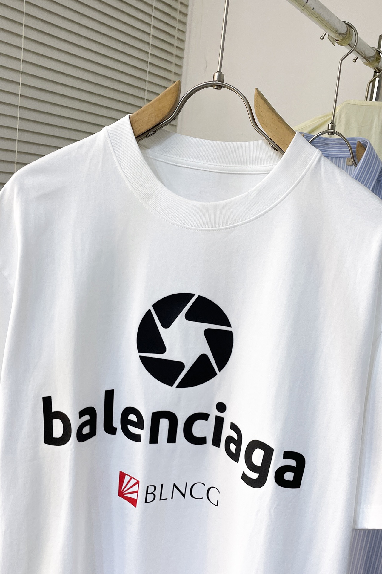 バレンシアガ服 BALENCIAGA 2025新作 フード付きジャケット