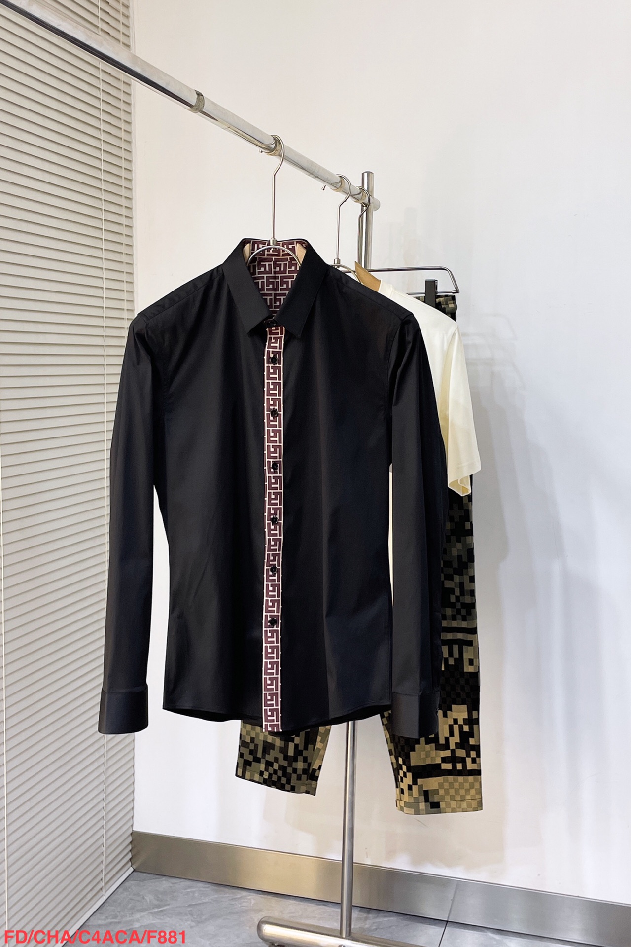 フェンディ服 FENDI 2025新作 長袖シャツ