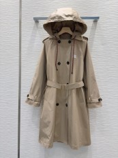 ミュウミュウ服 Miu Miu 2025新作 ウィンドブレーカー