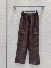 ルイヴィトン服 LOUIS VUITTON 2025新作 ズボン