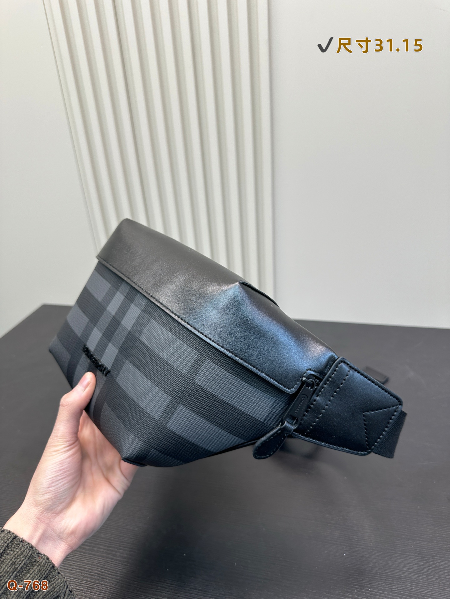 バーバリーバッグ BURBERRY 2025新作 クロスボディバッグ