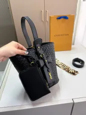 サンローランバッグ Yves Saint Laurent 2025新作 バケットバッグ