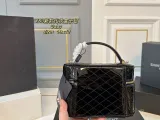 サンローランバッグ Yves Saint Laurent 2025新作 化粧ポーチ