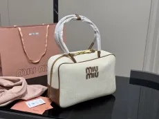 ミュウミュウバッグ Miu Miu 2025新作 ブリーフケース