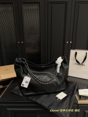 シャネルバッグ CHANEL 2025新作 トートバッグ