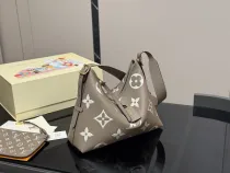 ルイヴィトンバッグ LOUIS VUITTON 2025新作 脇袋