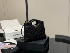 シャネルバッグ CHANEL 2025新作 ショルダーバッグ