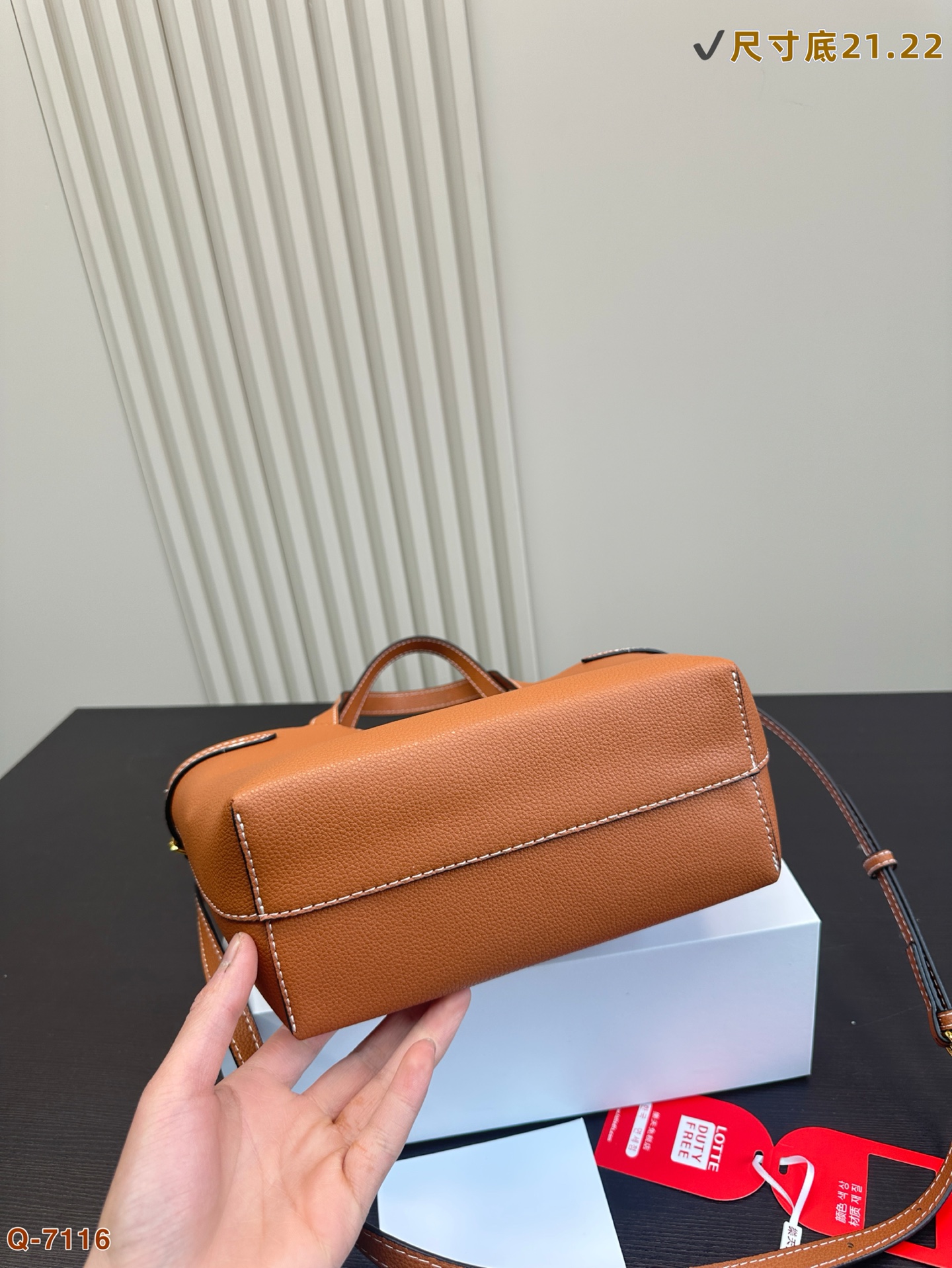 セリーヌバッグ CELINE 2025新作 トートバッグ