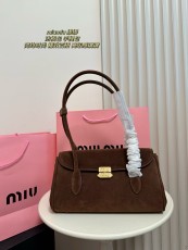 ミュウミュウバッグ Miu Miu 2025新作 ハンドバッグ