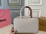 ミュウミュウバッグ Miu Miu 2025新作 ブリーフケース