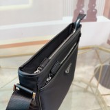 プラダバッグ PRADA 2025新作 メッセンジャーバッグ