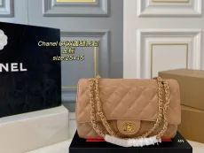 シャネルバッグ CHANEL 2025新作 チェーンバッグ
