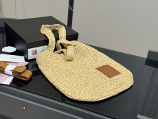 ロエベバッグ LOEWE 2025新作 ストロートートバッグ