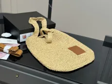 ロエベバッグ LOEWE 2025新作 ストロートートバッグ
