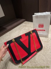 ヴァレンティノバッグ VALENTINO 2025新作 チェーンバッグ