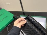 ボッテガヴェネタバッグ BOTTEGA VENETA 2025新作 ショッピングバッグ