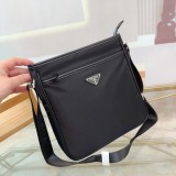 プラダバッグ PRADA 2025新作 メッセンジャーバッグ
