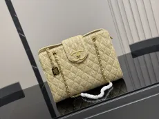 シャネルバッグ CHANEL 2025新作 ショッピングバッグ