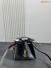 サンローランバッグ Yves Saint Laurent 2025新作 バケットバッグ