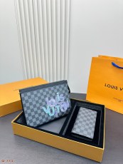 ルイヴィトンバッグ LOUIS VUITTON 2025新作 トイレタリーバッグ