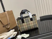 バーバリーバッグ BURBERRY 2025新作 ショッピングバッグ