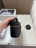 サンローランバッグ Yves Saint Laurent 2025新作 化粧ポーチ