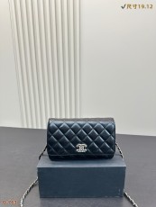 シャネルバッグ CHANEL 2025新作 チェーンバッグ