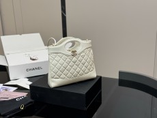 シャネルバッグ CHANEL 2025新作 ショルダーバッグ