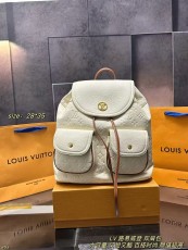 ルイヴィトンバッグ LOUIS VUITTON 2025新作 バックパック