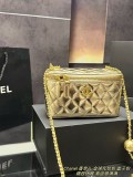 シャネルバッグ CHANEL 2025新作 化粧ポーチ