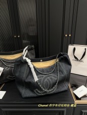 シャネルバッグ CHANEL 2025新作 トートバッグ