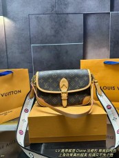ルイヴィトンバッグ LOUIS VUITTON 2025新作 クロスボディバッグ