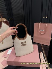 ミュウミュウバッグ Miu Miu 2025新作 トートバッグ