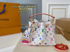 ルイヴィトンバッグ LOUIS VUITTON 2025新作 クロスボディバッグ