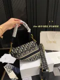 ディオールバッグ DIOR 2025新作 サドルバッグ