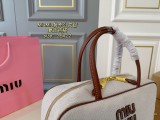 ミュウミュウバッグ Miu Miu 2025新作 ブリーフケース