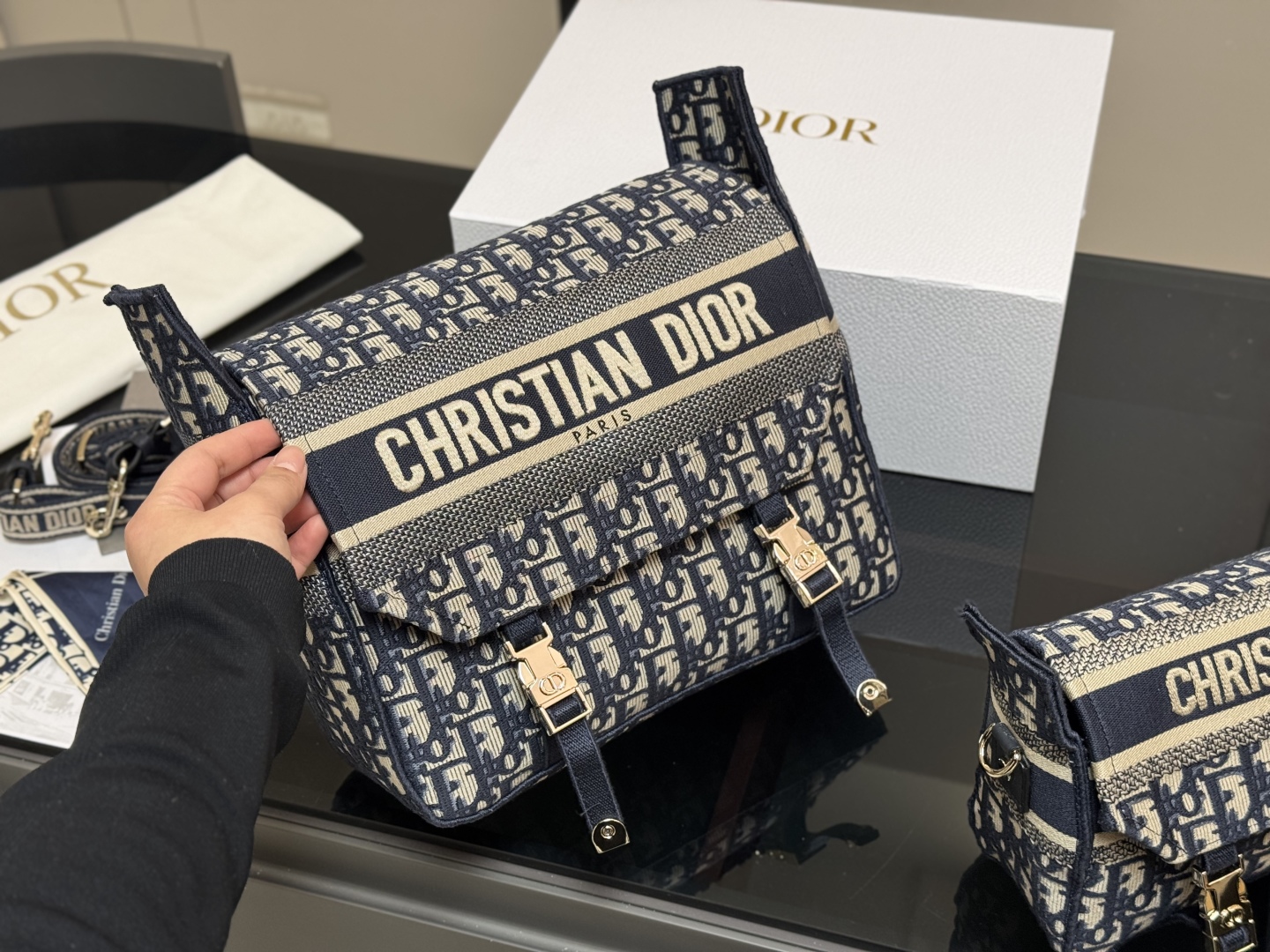 ディオールバッグ DIOR 2025新作 メッセンジャーバッグ