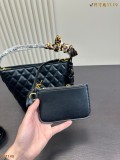 サンローランバッグ Yves Saint Laurent 2025新作 バケットバッグ