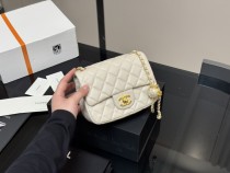 シャネルバッグ CHANEL 2025新作 フラップバッグ