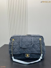 シャネルバッグ CHANEL 2025新作 チェーンバッグ
