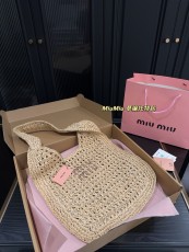 ミュウミュウバッグ Miu Miu 2025新作 トートバッグ