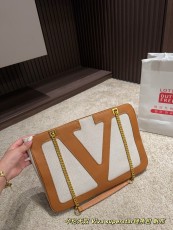 ヴァレンティノバッグ VALENTINO 2025新作 チェーンバッグ