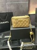 シャネルバッグ CHANEL 2025新作 化粧ポーチ