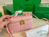 ボッテガヴェネタバッグ BOTTEGA VENETA 2025新作 化粧ポーチ