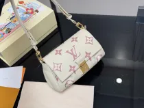 ルイヴィトンバッグ LOUIS VUITTON 2025新作 チェーンバッグ