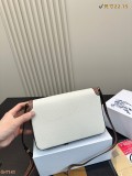 バーバリーバッグ BURBERRY 2025新作 メッセンジャーバッグ