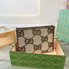 グッチバッグ GUCCI 2025新作 トイレタリーバッグ