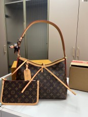 ルイヴィトンバッグ LOUIS VUITTON 2025新作 トートバッグ